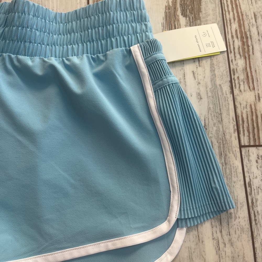 All in Motion Mid Rise Dolphin Running Shorts Light Blue White Trim Women’s M - Picture 13 of 15